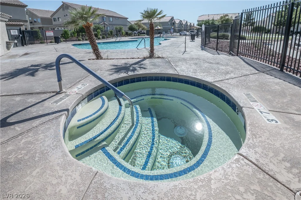 5944 Trickling Descent, Henderson, NV 89011