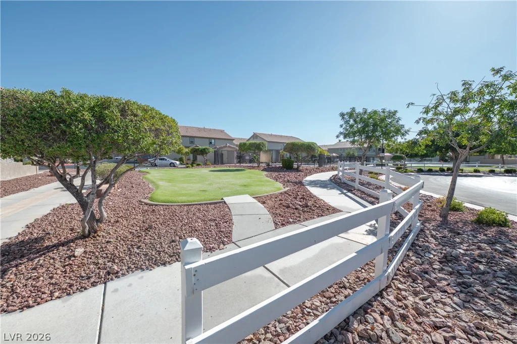5944 Trickling Descent, Henderson, NV 89011