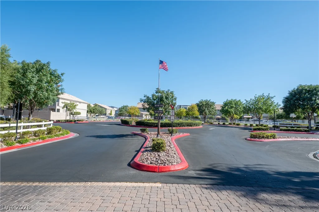 5944 Trickling Descent, Henderson, NV 89011