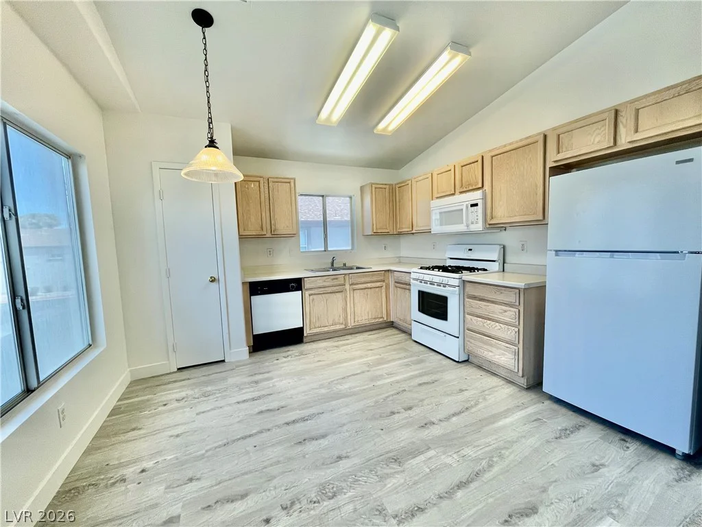 5944 Trickling Descent, Henderson, NV 89011