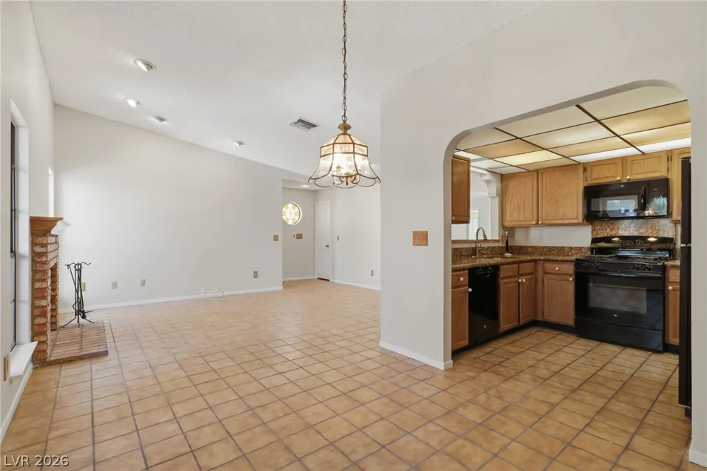 1751 Reno, Las Vegas, NV 89119