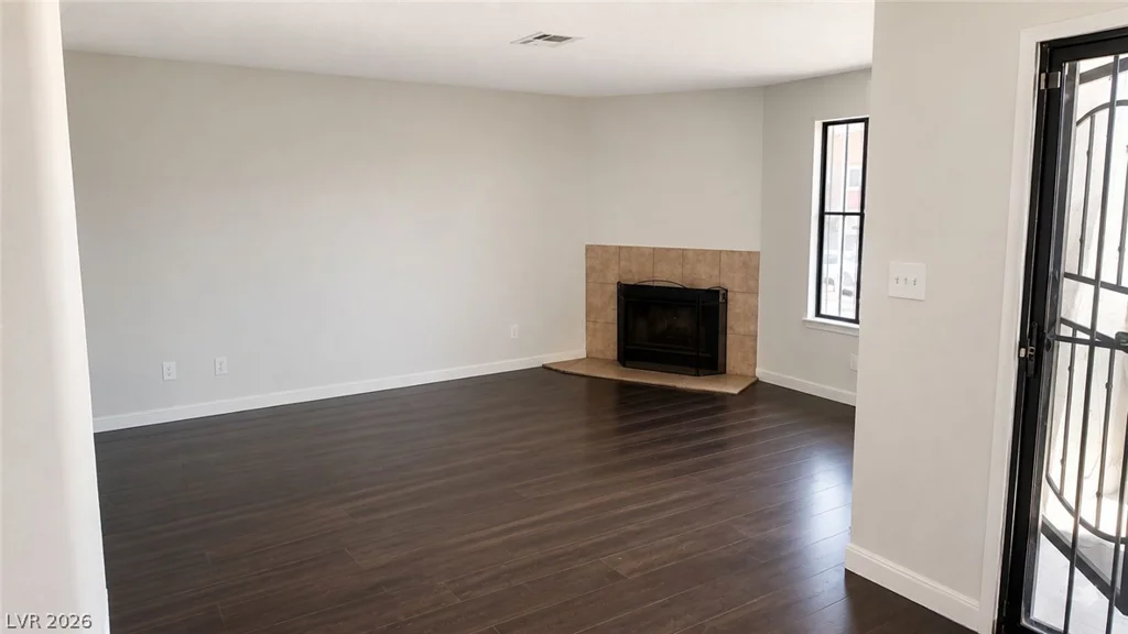 6938 Issac, Las Vegas, NV 89156