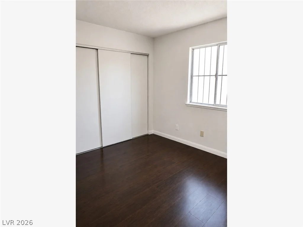 6938 Issac, Las Vegas, NV 89156