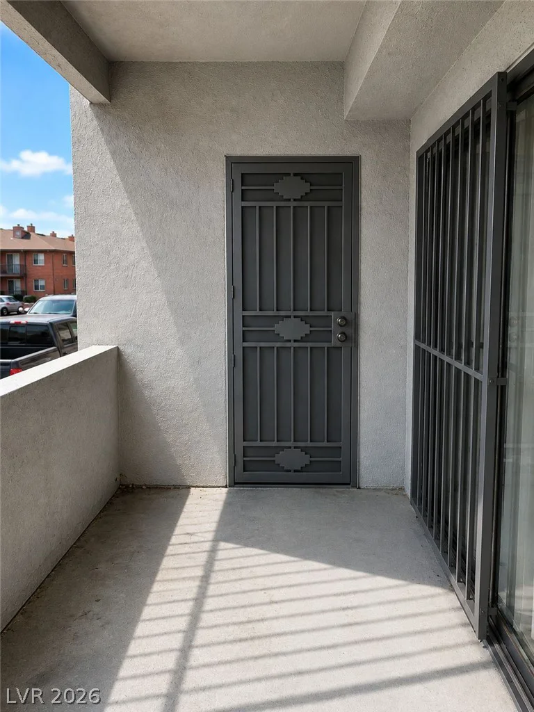 6938 Issac, Las Vegas, NV 89156