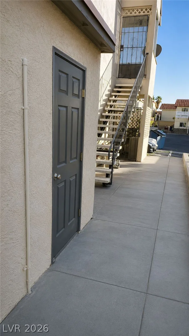 6938 Issac, Las Vegas, NV 89156