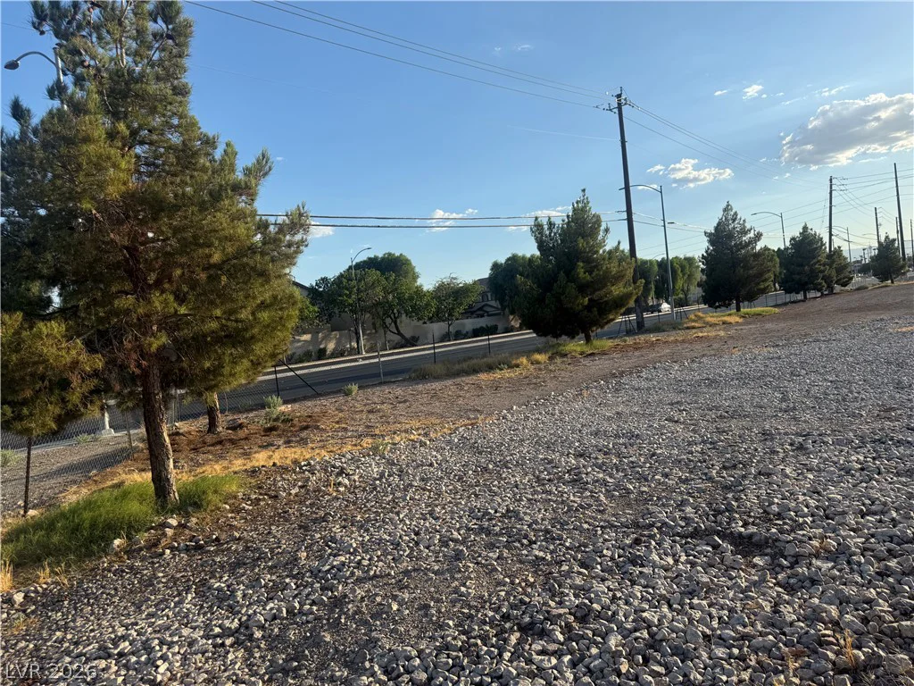 51 Madge, Las Vegas, NV 89110