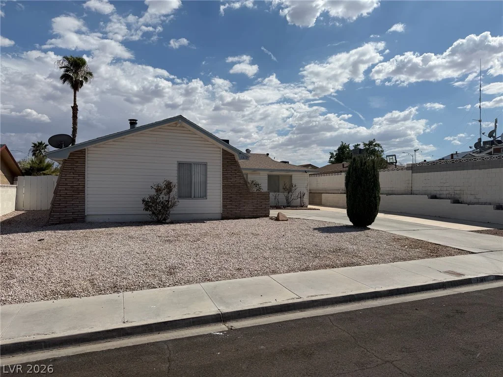 12328 Golden Wreath, Las Vegas, NV 89183