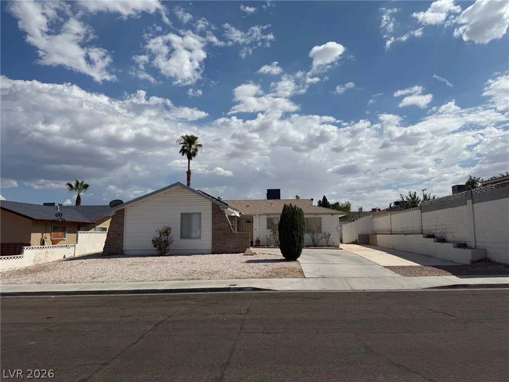 12328 Golden Wreath, Las Vegas, NV 89183