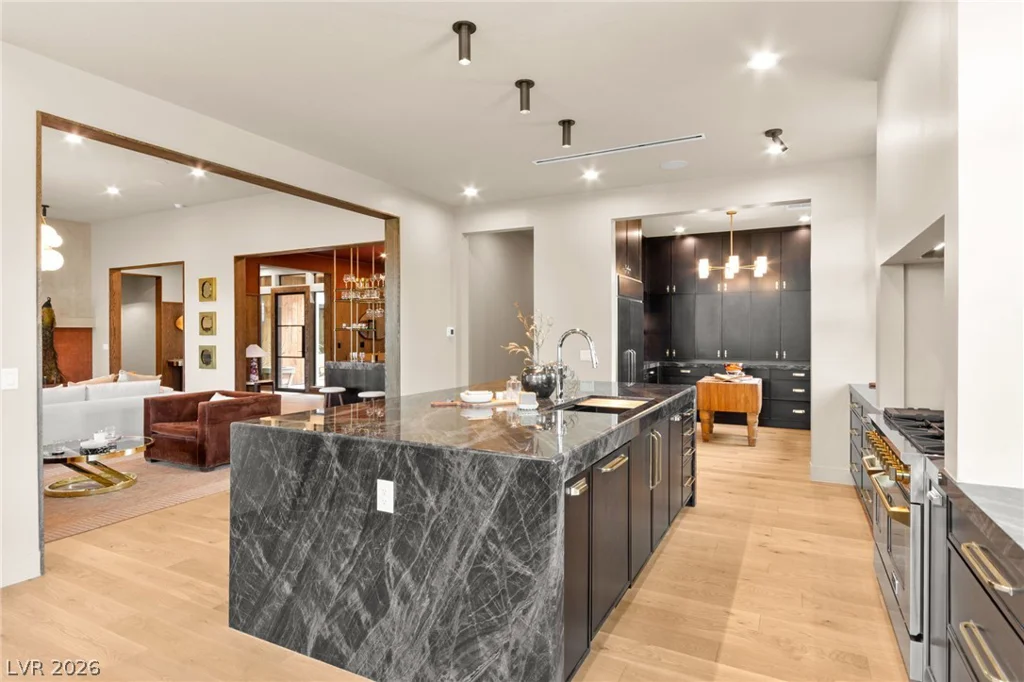 8565 Stange, Las Vegas, NV 89129