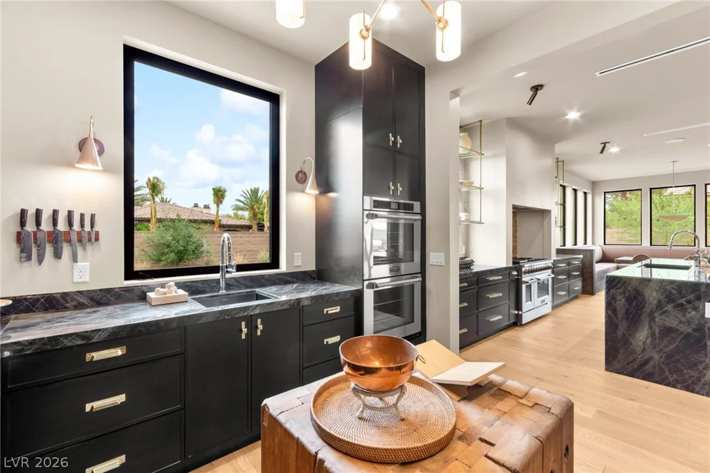 8565 Stange, Las Vegas, NV 89129