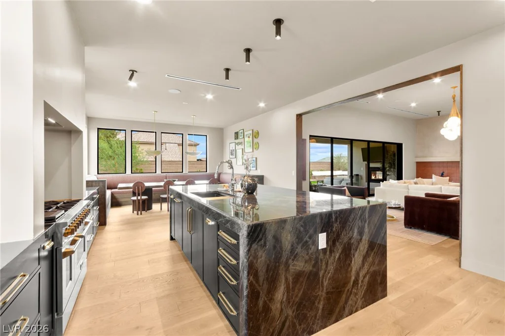 8565 Stange, Las Vegas, NV 89129