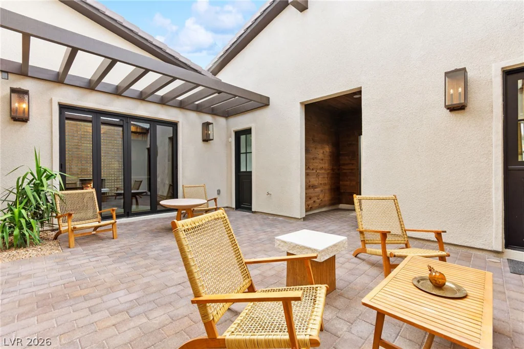 8565 Stange, Las Vegas, NV 89129