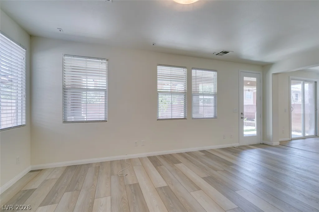 10006 Dancing Lasso, Las Vegas, NV 89178