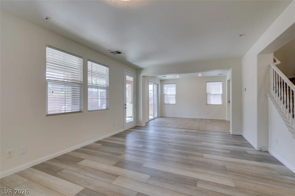 10006 Dancing Lasso, Las Vegas, NV 89178