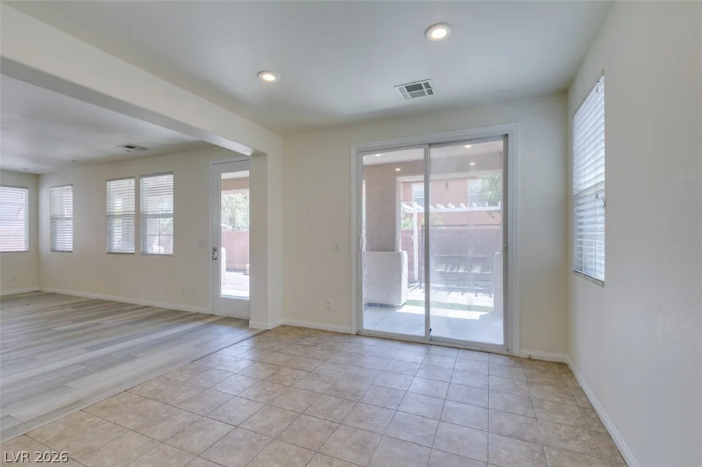 10006 Dancing Lasso, Las Vegas, NV 89178