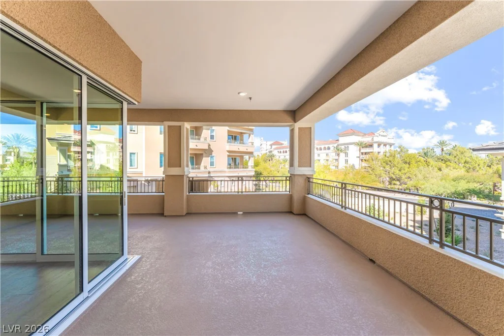 9132 Las Manaitas, Las Vegas, NV 89144
