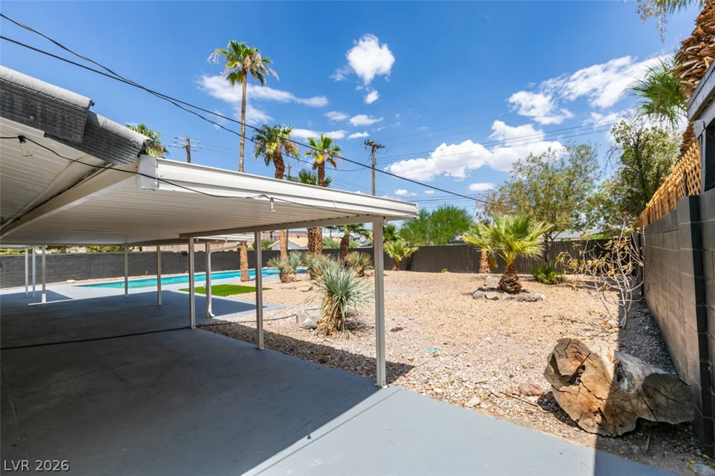 1111 Strong, Las Vegas, NV 89102