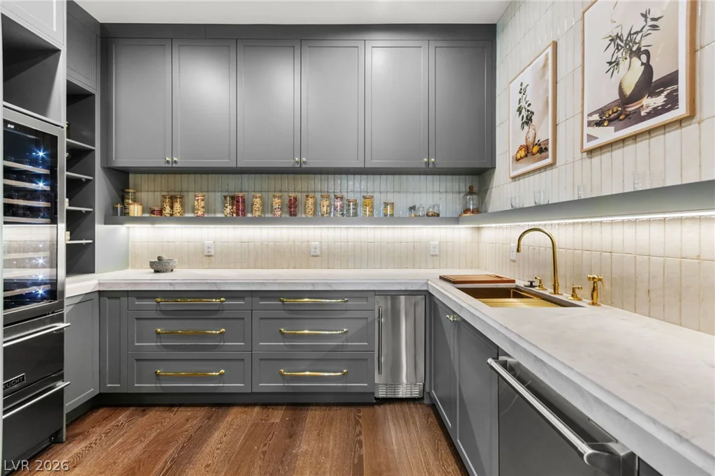 8575 Stange, Las Vegas, NV 89129