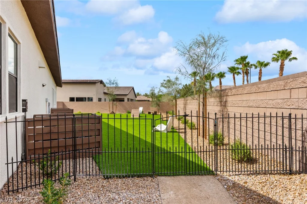 8575 Stange, Las Vegas, NV 89129