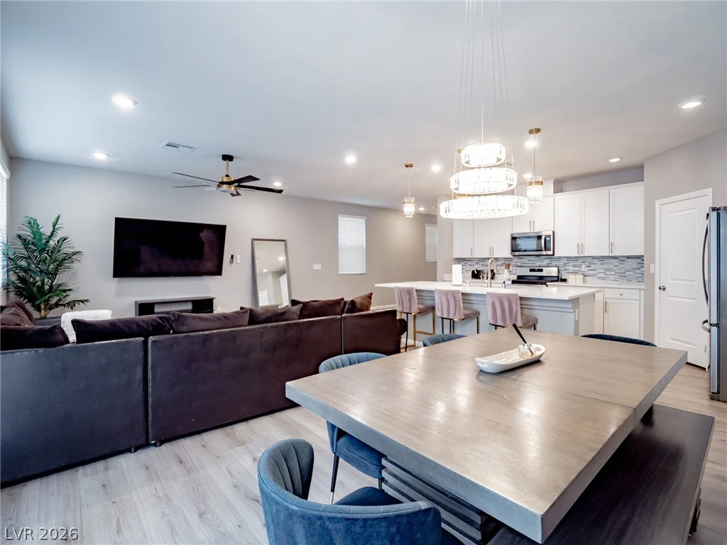 7746 Alder Landing, Las Vegas, NV 89113
