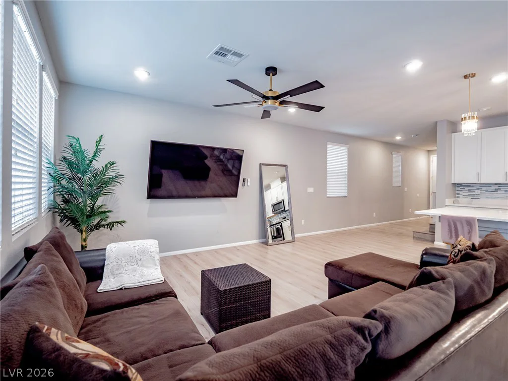 7746 Alder Landing, Las Vegas, NV 89113