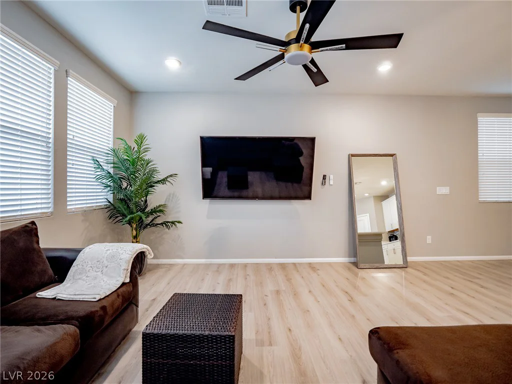 7746 Alder Landing, Las Vegas, NV 89113