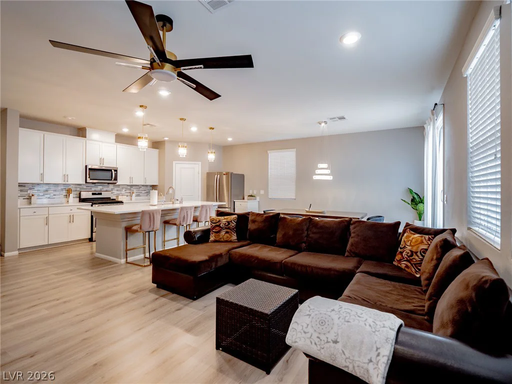 7746 Alder Landing, Las Vegas, NV 89113