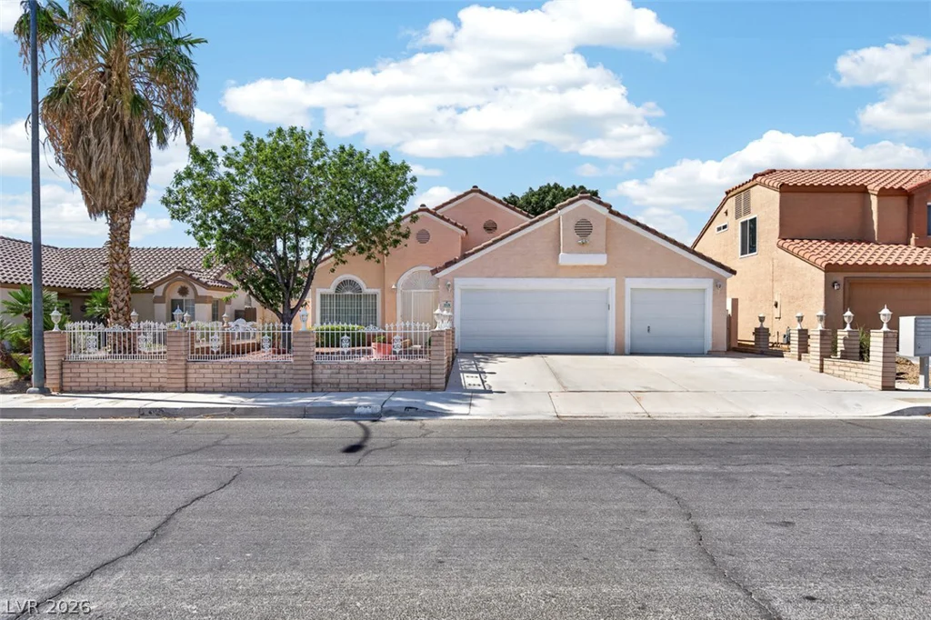 3519 Red Coach, North Las Vegas, NV 89031