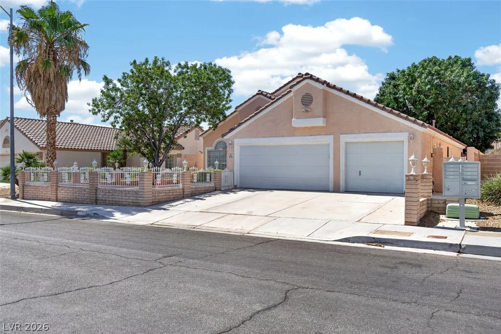 3519 Red Coach, North Las Vegas, NV 89031