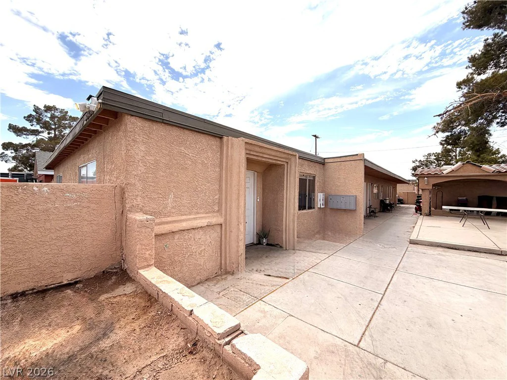1967 Linn, Las Vegas, NV 89156