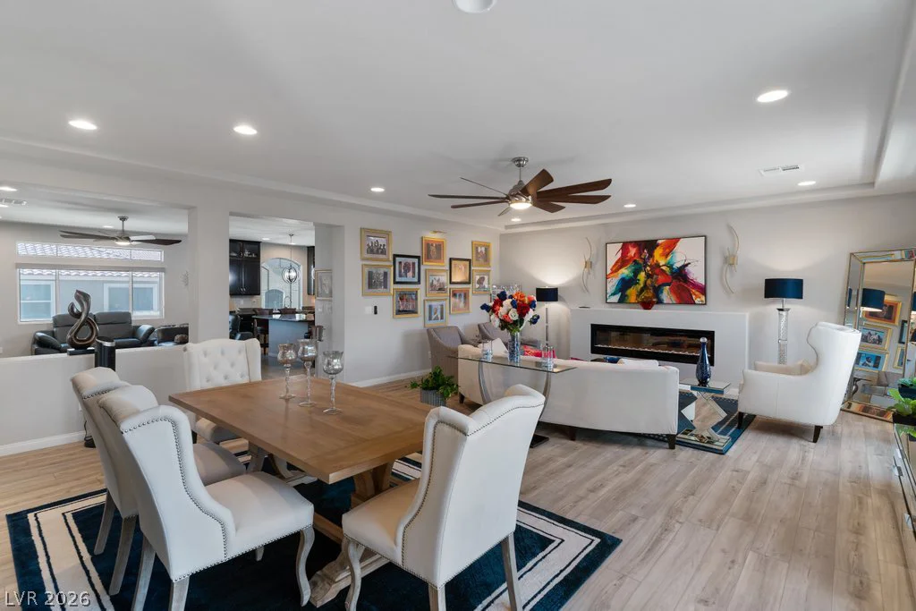 5910 Haleh, Las Vegas, NV 89141