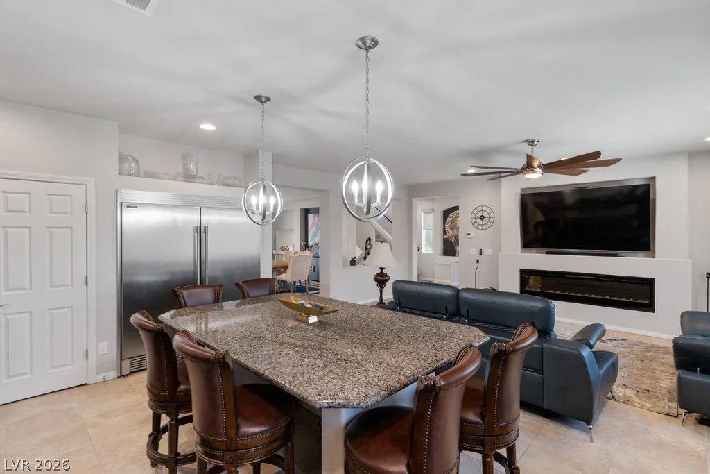 5910 Haleh, Las Vegas, NV 89141
