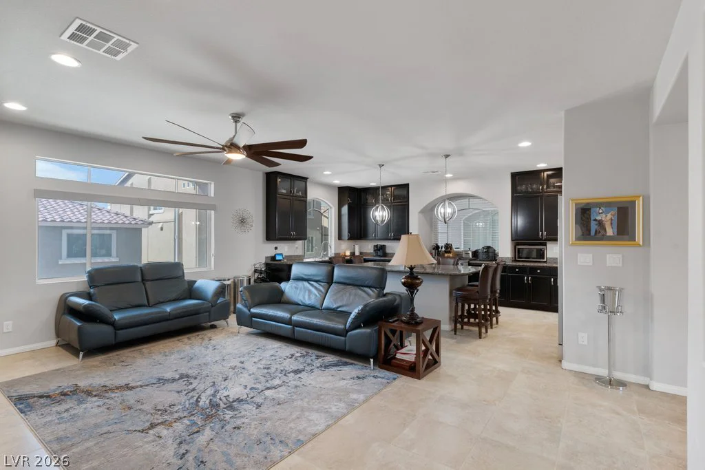 5910 Haleh, Las Vegas, NV 89141