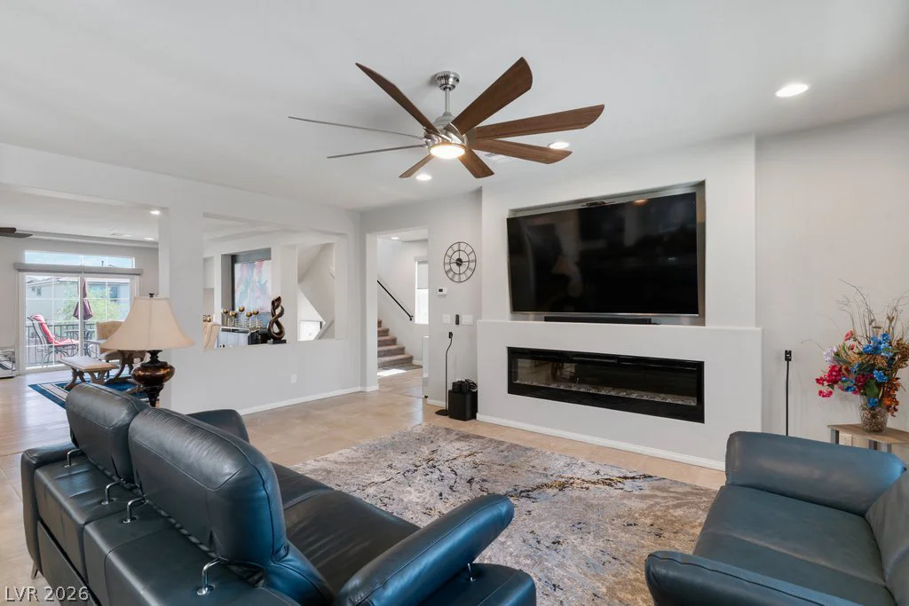 5910 Haleh, Las Vegas, NV 89141