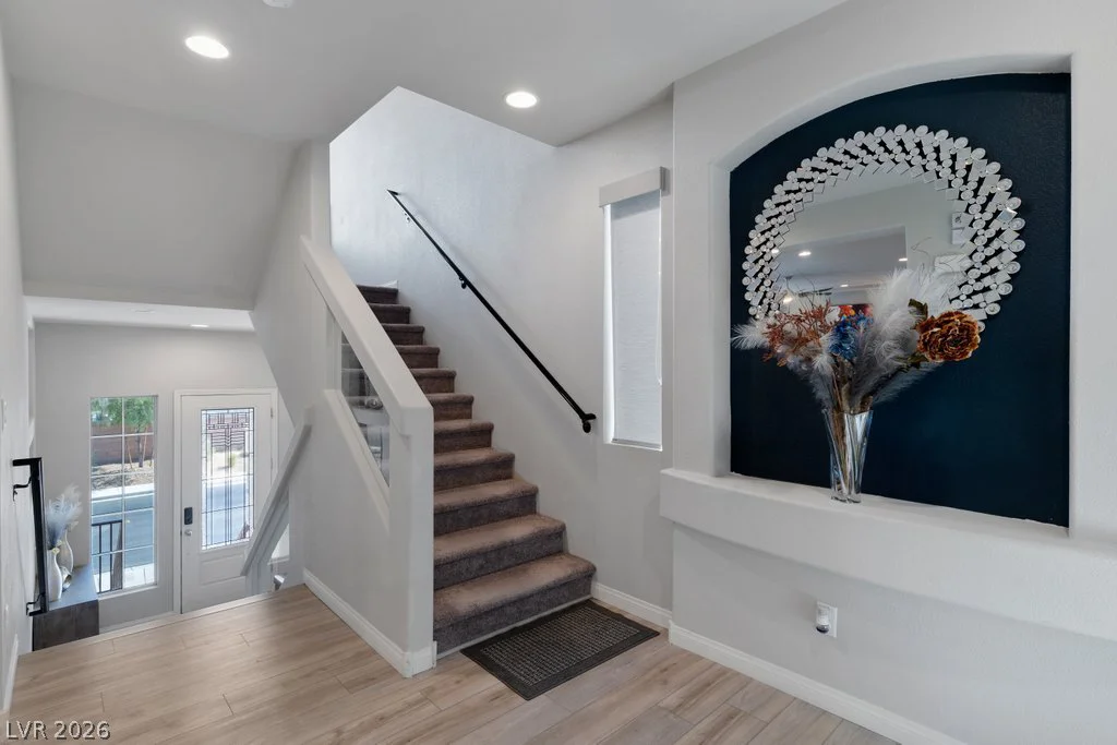 5910 Haleh, Las Vegas, NV 89141