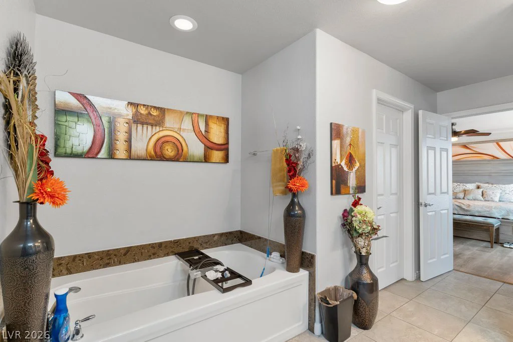 5910 Haleh, Las Vegas, NV 89141