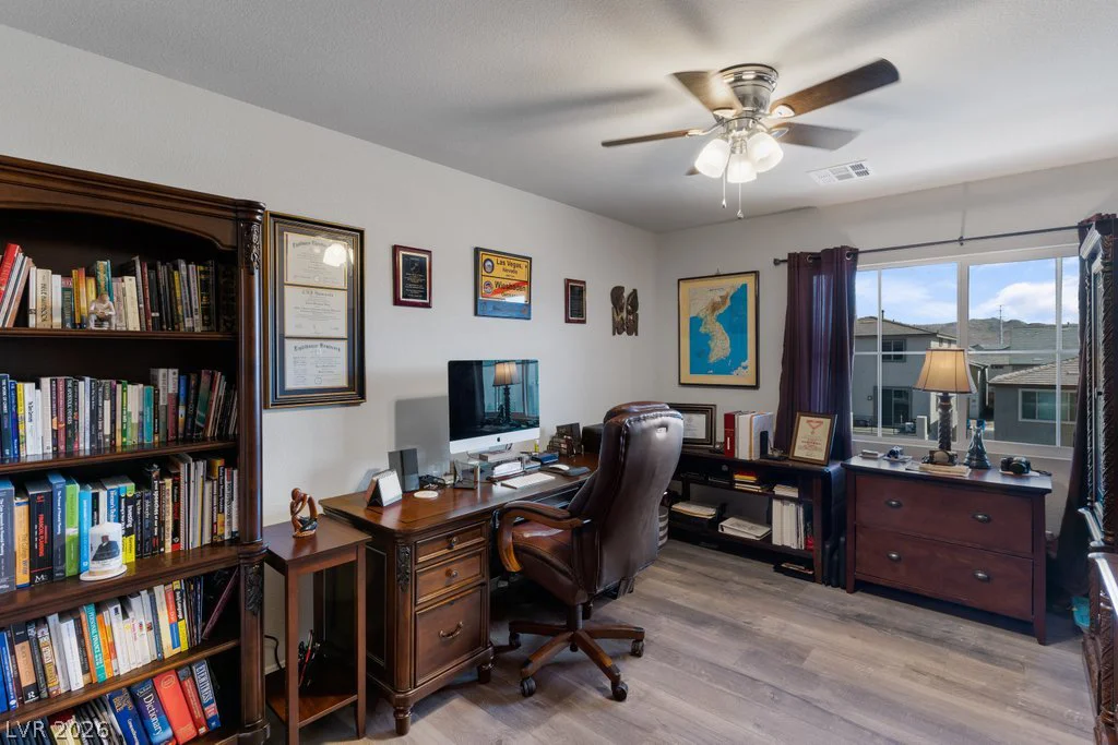 5910 Haleh, Las Vegas, NV 89141