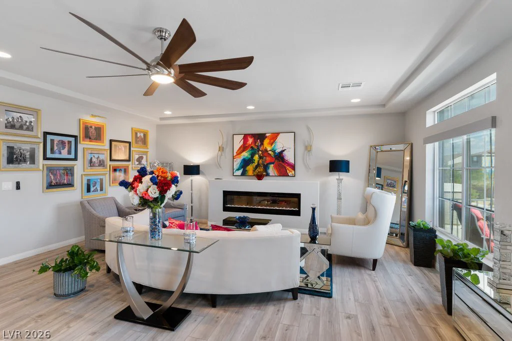 5910 Haleh, Las Vegas, NV 89141