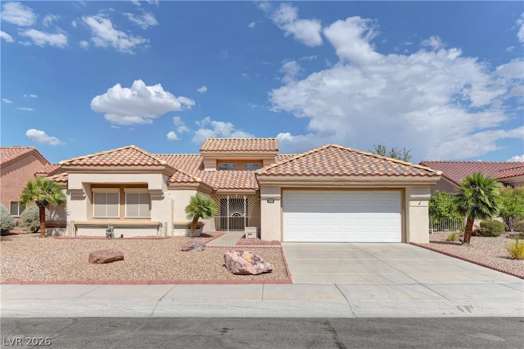 2516 Highvale, Las Vegas, NV 89134