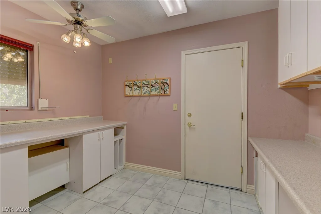 2516 Highvale, Las Vegas, NV 89134