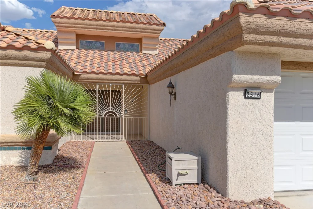 2516 Highvale, Las Vegas, NV 89134