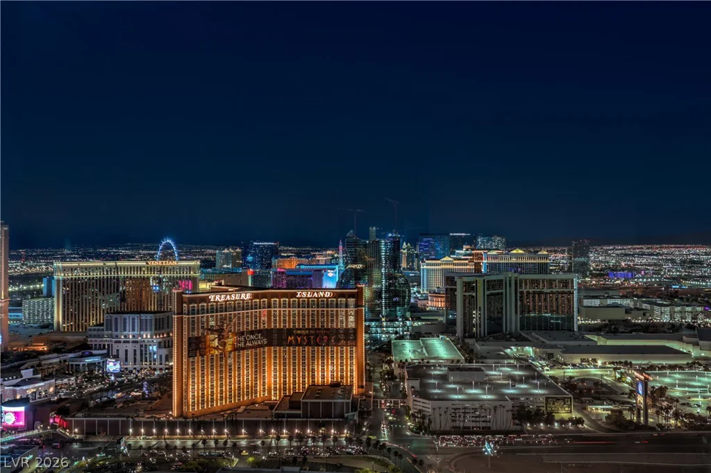 2000 Fashion Show, Las Vegas, NV 89109