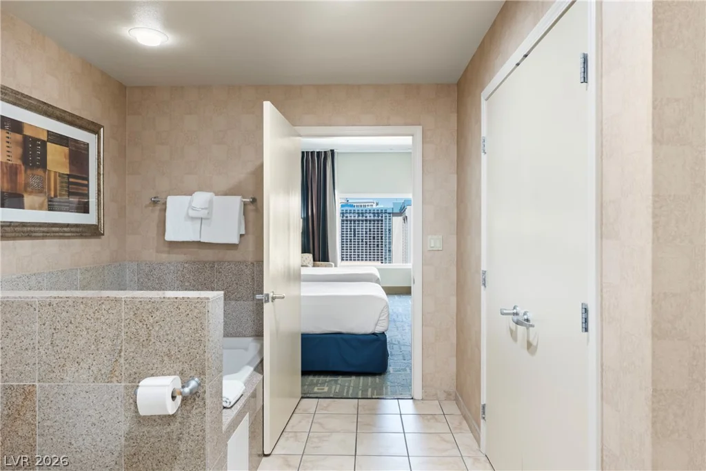 211 Flamingo, Las Vegas, NV 89169