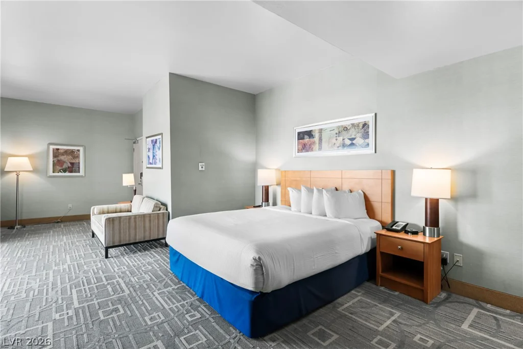 211 Flamingo, Las Vegas, NV 89169