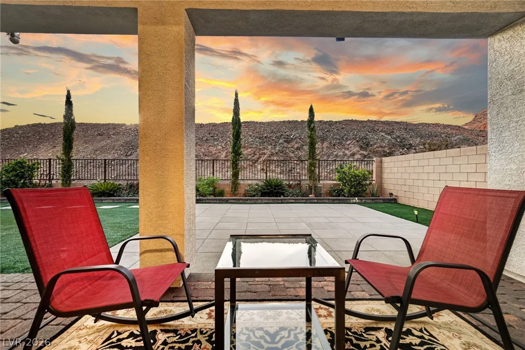 72 Navajo Bridge, Henderson, NV 89011