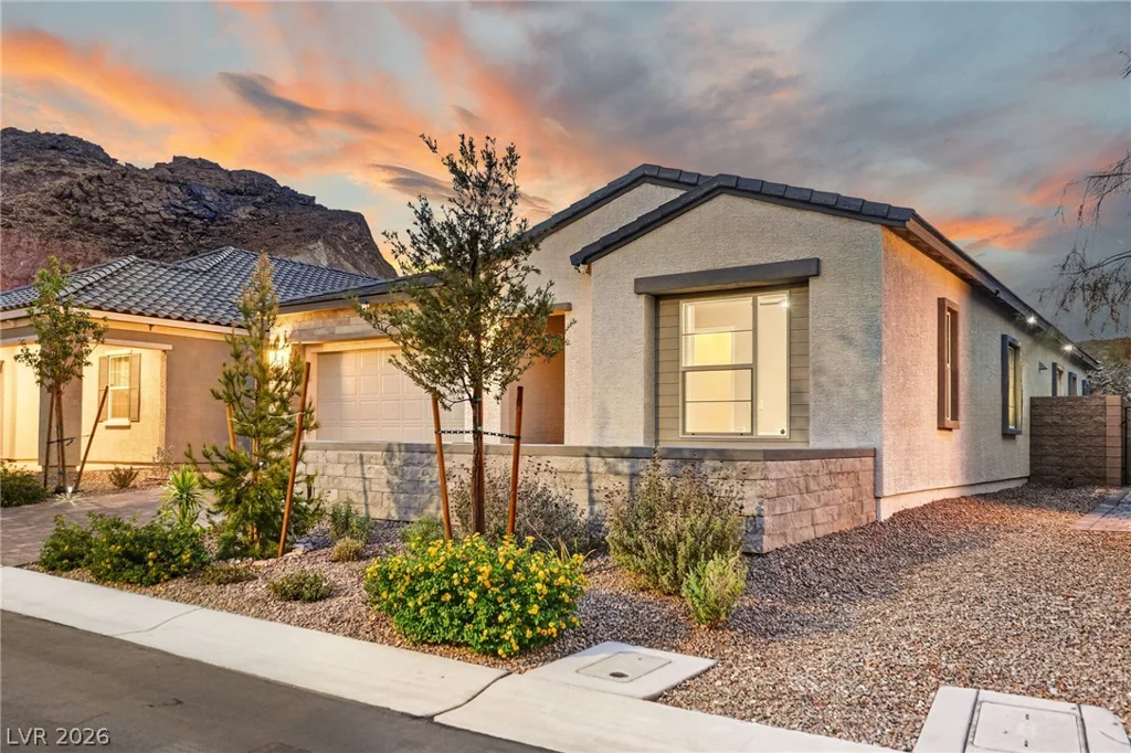 72 Navajo Bridge, Henderson, NV 89011