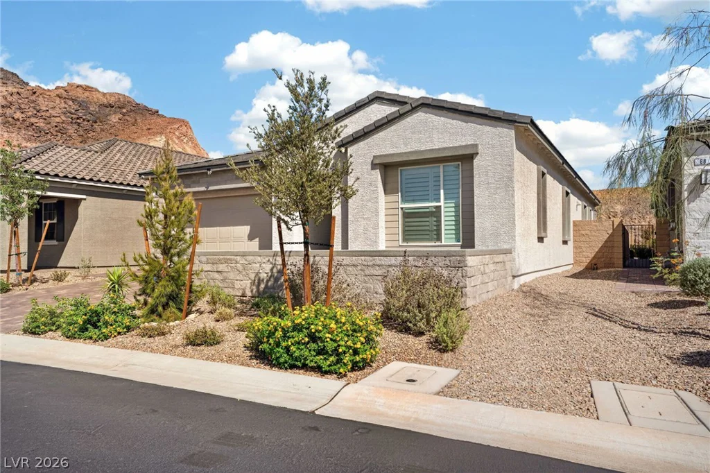 72 Navajo Bridge, Henderson, NV 89011