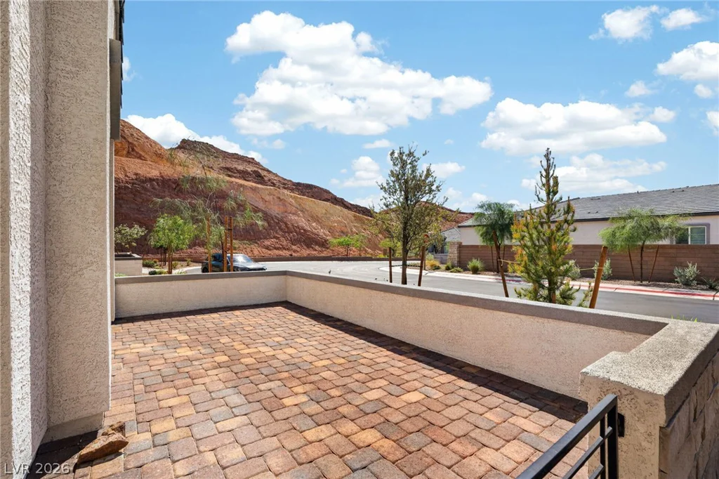 72 Navajo Bridge, Henderson, NV 89011
