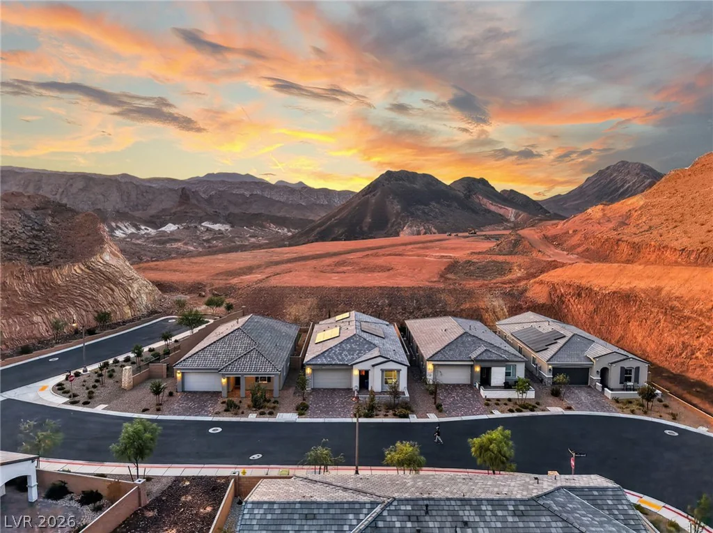 72 Navajo Bridge, Henderson, NV 89011
