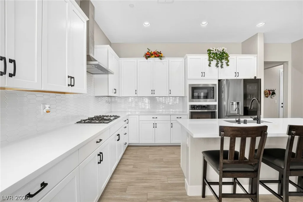 72 Navajo Bridge, Henderson, NV 89011